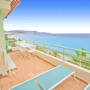  Apartment Top Floor Miramar Sea Front